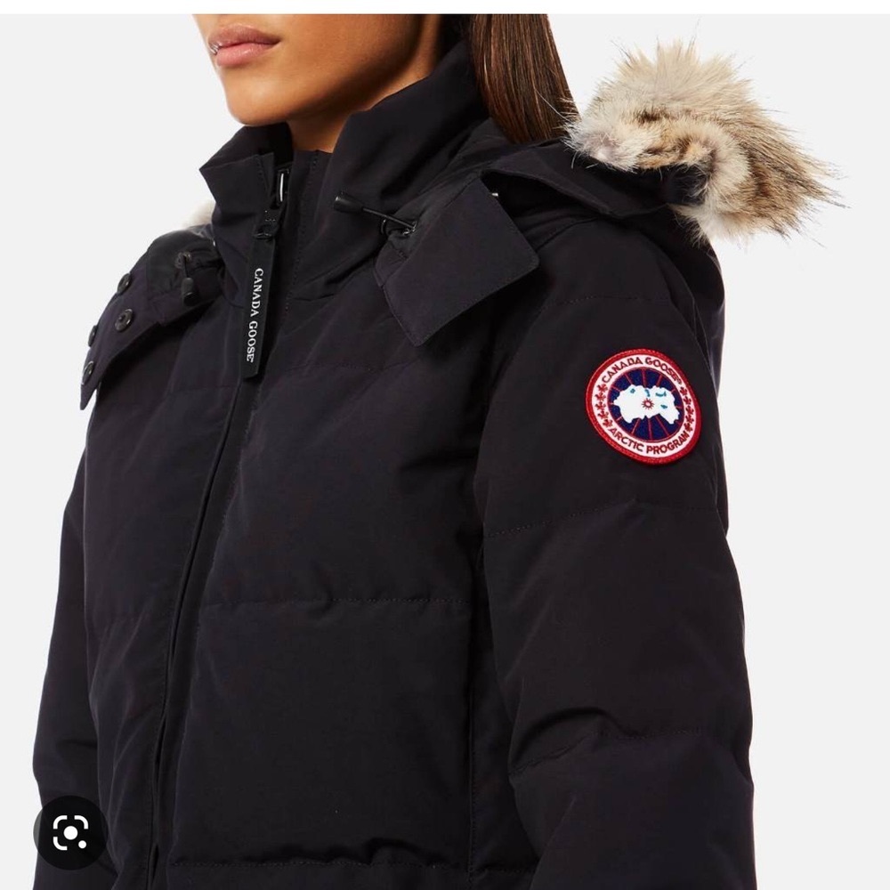 Canada Goose Black Chelsea Parka Xs